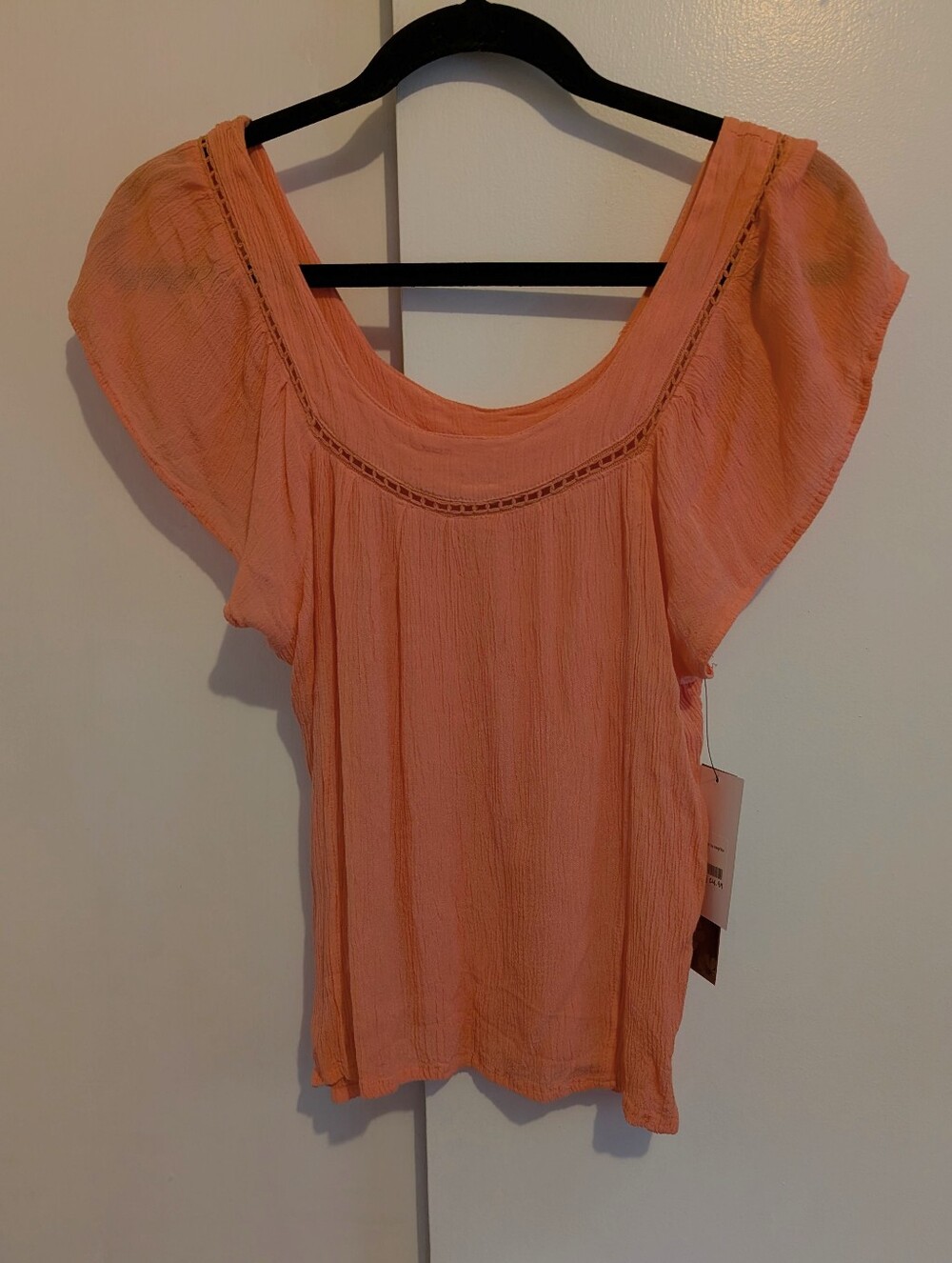 raya sun Coral Scoop Neck Flutter Sleeve Top Size Medium/ Small Cotton Blend NWT